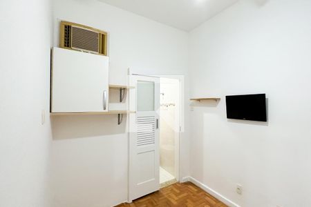 Suíte de apartamento à venda com 2 quartos, 60m² em Copacabana, Rio de Janeiro