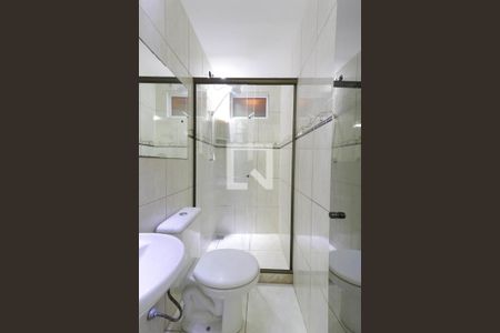 Banheiro da Suíte de casa para alugar com 2 quartos, 95m² em Piedade, Rio de Janeiro