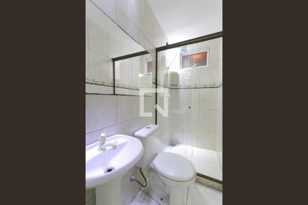 Banheiro da Suíte de casa para alugar com 2 quartos, 95m² em Piedade, Rio de Janeiro