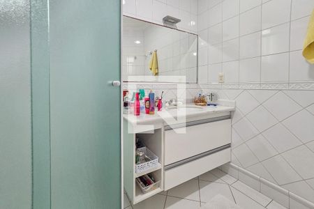 Apartamento para alugar com 170m², 4 quartos e 2 vagas Apartamento para alugar com 170m², 4 quartos e 2 vagasBanheiro da Suíte 1