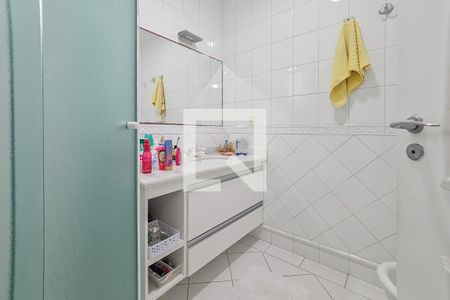 Apartamento para alugar com 170m², 4 quartos e 2 vagas Apartamento para alugar com 170m², 4 quartos e 2 vagasBanheiro da Suíte 1