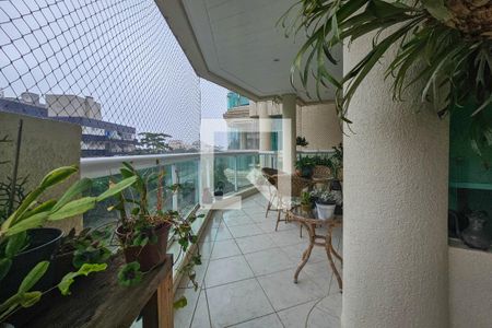 Varanda de apartamento para alugar com 2 quartos, 170m² em Enseada, Guarujá