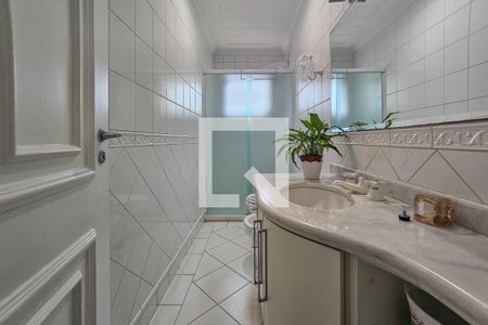 Apartamento para alugar com 170m², 4 quartos e 2 vagas Apartamento para alugar com 170m², 4 quartos e 2 vagasBanheiro da Suíte 2