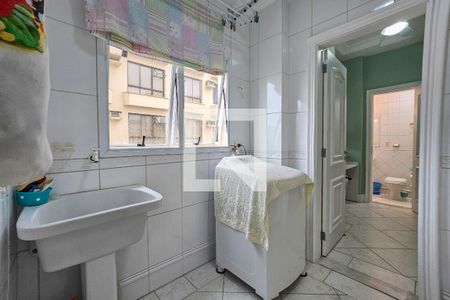 Apartamento para alugar com 170m², 4 quartos e 2 vagas Apartamento para alugar com 170m², 4 quartos e 2 vagasÁrea de serviço