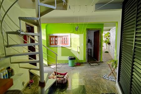 Casa de condomínio à venda com 331m², 2 quartos e 3 vagas Casa de condomínio à venda com 331m², 2 quartos e 3 vagasarea de serviço