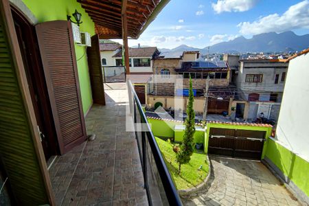 Casa de condomínio à venda com 331m², 2 quartos e 3 vagas Casa de condomínio à venda com 331m², 2 quartos e 3 vagasvaranda