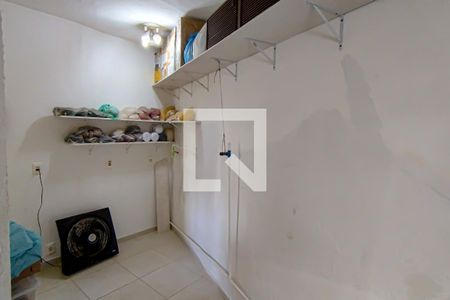 Casa de condomínio à venda com 331m², 2 quartos e 3 vagas Casa de condomínio à venda com 331m², 2 quartos e 3 vagas2º imovel