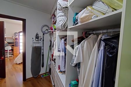 Casa de condomínio à venda com 331m², 2 quartos e 3 vagas Casa de condomínio à venda com 331m², 2 quartos e 3 vagasquarto 2 suite