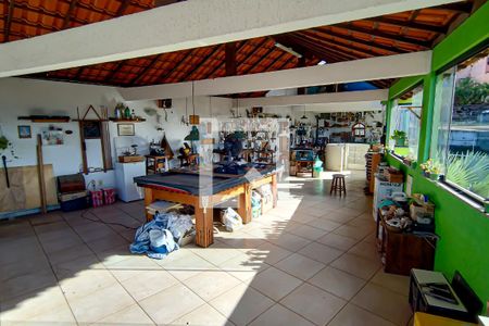 Casa de condomínio à venda com 331m², 2 quartos e 3 vagas Casa de condomínio à venda com 331m², 2 quartos e 3 vagasterraço