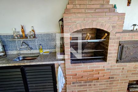 Casa de condomínio à venda com 331m², 2 quartos e 3 vagas Casa de condomínio à venda com 331m², 2 quartos e 3 vagasarea de lazer