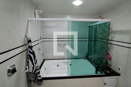 Casa de condomínio à venda com 331m², 2 quartos e 3 vagas Casa de condomínio à venda com 331m², 2 quartos e 3 vagasquarto 2 suite