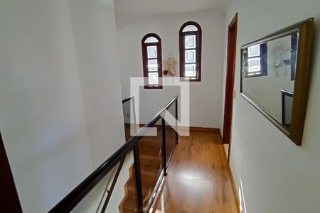 Casa de condomínio à venda com 331m², 2 quartos e 3 vagas Casa de condomínio à venda com 331m², 2 quartos e 3 vagashall