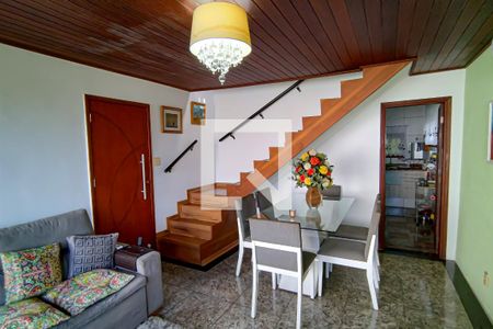 sala de casa de condomínio à venda com 2 quartos, 331m² em Jacarepaguá, Rio de Janeiro
