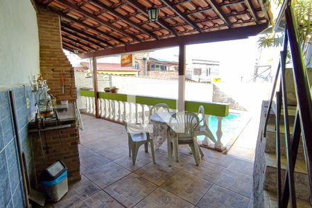 Casa de condomínio à venda com 331m², 2 quartos e 3 vagas Casa de condomínio à venda com 331m², 2 quartos e 3 vagasarea de lazer