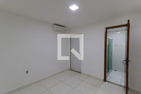Casa para alugar com 60m², 2 quartos e sem vaga Casa para alugar com 60m², 2 quartos e sem vagaQuarto - Suíte