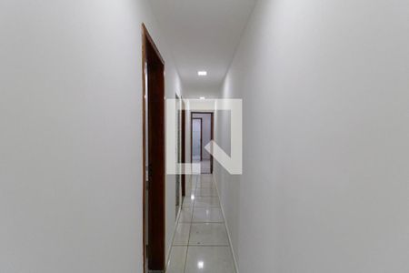 Casa para alugar com 60m², 2 quartos e sem vaga Casa para alugar com 60m², 2 quartos e sem vagaBanheiro Corredor