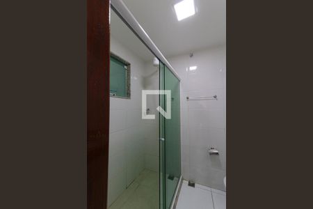 Casa para alugar com 60m², 2 quartos e sem vaga Casa para alugar com 60m², 2 quartos e sem vagaBanheiro da Suíte