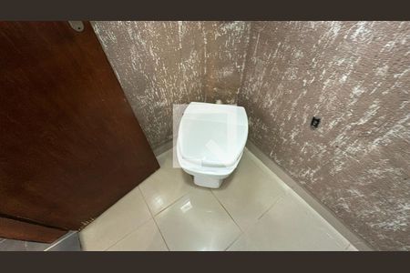 Casa para alugar com 65m², 1 quarto e 2 vagasLavabo