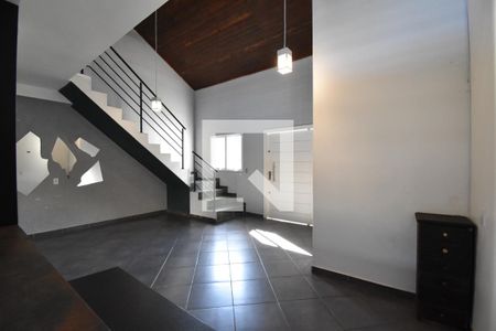 Sala de casa para alugar com 1 quarto, 65m² em São Francisco, Curitiba