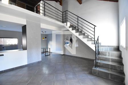 Sala de casa para alugar com 1 quarto, 65m² em São Francisco, Curitiba
