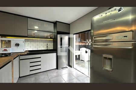 Casa para alugar com 65m², 1 quarto e 2 vagasCozinha