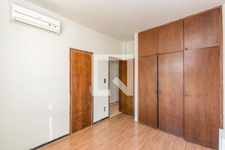Apartamento para alugar com 116m², 2 quartos e 2 vagas Apartamento para alugar com 116m², 2 quartos e 2 vagasSuíte