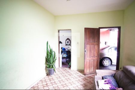 Sala de casa à venda com 3 quartos, 360m² em Jardim Guanabara, Belo Horizonte