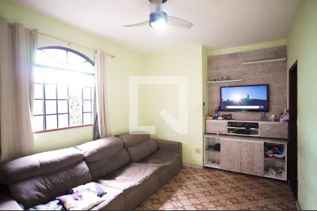 Sala de casa à venda com 3 quartos, 360m² em Jardim Guanabara, Belo Horizonte
