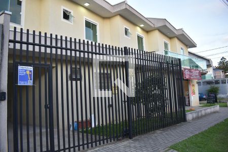 Fachada de casa para alugar com 3 quartos, 125m² em Umbará, Curitiba