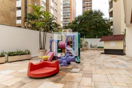 Apartamento para alugar com 141m², 3 quartos e 2 vagasÁrea comum - Playground