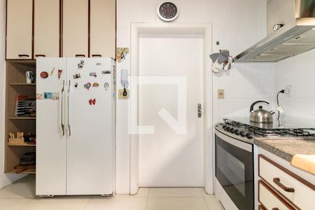 Apartamento para alugar com 141m², 3 quartos e 2 vagasCozinha