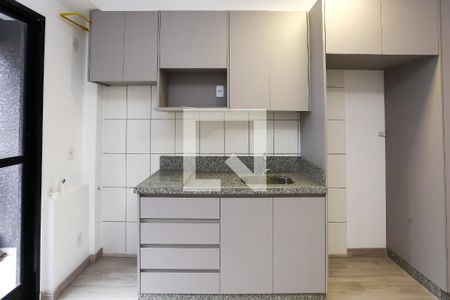Sala / Cozinha de apartamento para alugar com 2 quartos, 39m² em Cidade Jardim, São Paulo