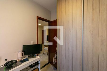 Quarto de apartamento à venda com 2 quartos, 55m² em Sagrada Família, Belo Horizonte