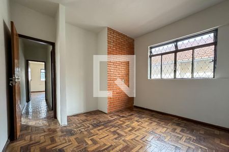 Quarto 1 de casa para alugar com 4 quartos, 220m² em Carlos Prates, Belo Horizonte