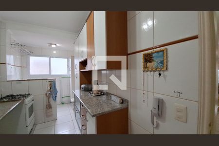 Cozinha de apartamento para alugar com 2 quartos, 68m² em Canto do Forte, Praia Grande