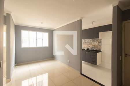 Sala de apartamento para alugar com 2 quartos, 42m² em Campo Grande, Rio de Janeiro