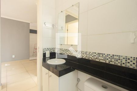 Apartamento para alugar com 42m², 2 quartos e 1 vagaDetalhe do Banheiro