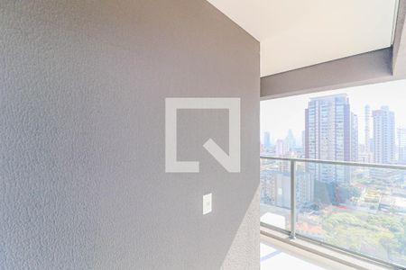 Varanda de kitnet/studio à venda com 1 quarto, 30m² em Jardim das Acácias, São Paulo