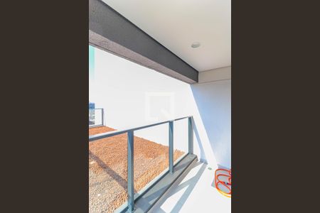 Varanda de kitnet/studio à venda com 1 quarto, 30m² em Jardim das Acácias, São Paulo
