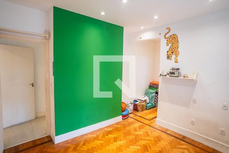 Apartamento à venda com 177m², 3 quartos e 1 vagaQuarto 6