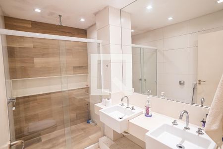 Apartamento à venda com 177m², 3 quartos e 1 vagaBanheiro Quarto 4