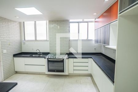 Apartamento à venda com 177m², 3 quartos e 1 vagaCozinha