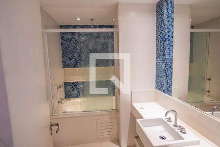 Apartamento à venda com 177m², 3 quartos e 1 vagaBanheiro Quarto 5