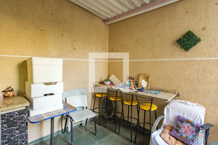 Casa à venda com 180m², 4 quartos e 2 vagasQuintal