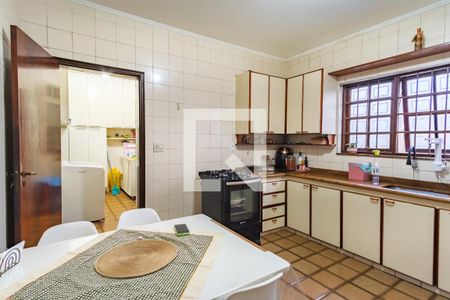 Casa à venda com 180m², 4 quartos e 2 vagasCozinha