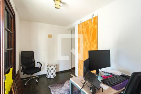 Casa à venda com 180m², 4 quartos e 2 vagasQuarto 4