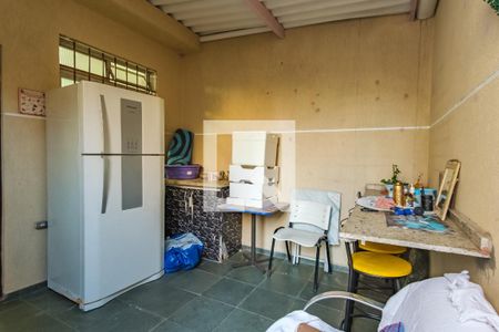Casa à venda com 180m², 4 quartos e 2 vagasQuintal