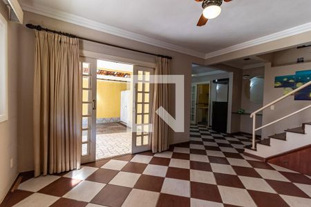 Sala de casa de condomínio à venda com 4 quartos, 155m² em Camboinhas, Niterói