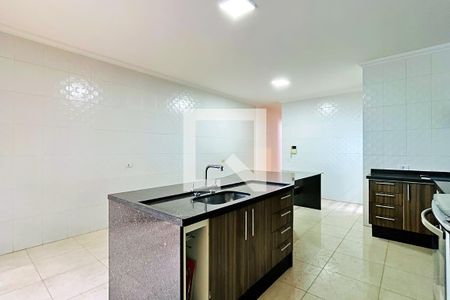 Cozinha de casa para alugar com 4 quartos, 192m² em Jardim Santa Cecilia, Guarulhos