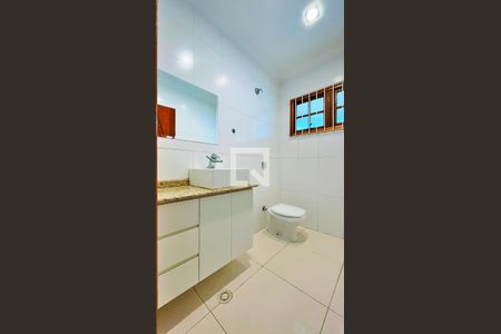 Lavabo de casa para alugar com 4 quartos, 192m² em Jardim Santa Cecilia, Guarulhos